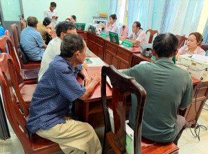 Quang cảnh buổi giao dịch tại Điểm giao dịch Bù Đốp